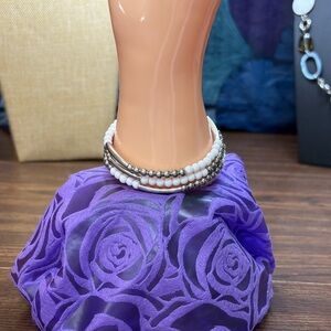 Elegant White and Silver Beaded Bracelet